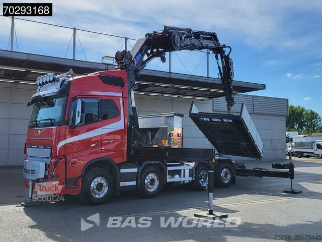 Standard tractor Volvo FH16 650 FH16 8X2 Tractorhead HMF 7020K-RCS Cra...