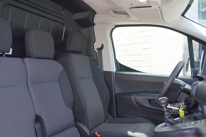 Універсал з високим дахом Opel Combo 1.5 BlueHDi 100PK L2 EURO 6 - Airco - Nav...