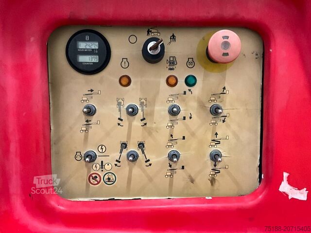 Ledad teleskopisk arbetsplattform SkyJack SJ 63 AJ