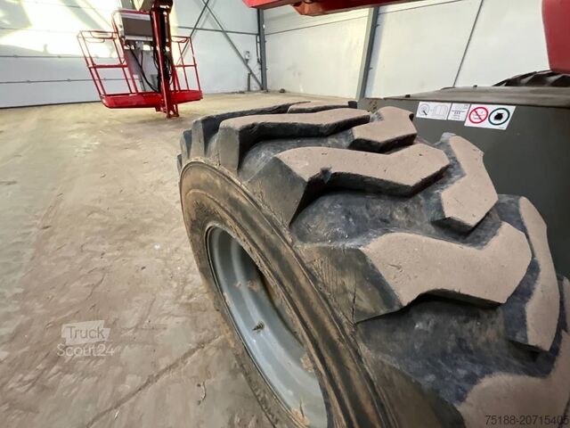 Ledad teleskopisk arbetsplattform SkyJack SJ 63 AJ