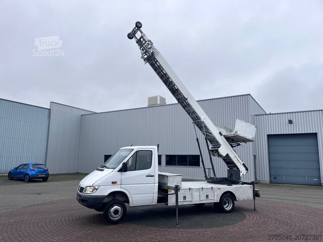 Hefplatform Mercedes-Benz Sprinter KLAAS 26m Verhuislift Möbelaufzug, Gru...