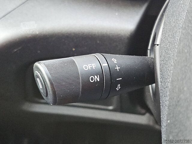 Комби с висок покрив IVECO DAILY 35 S 18 3.0 AUT. L2H2