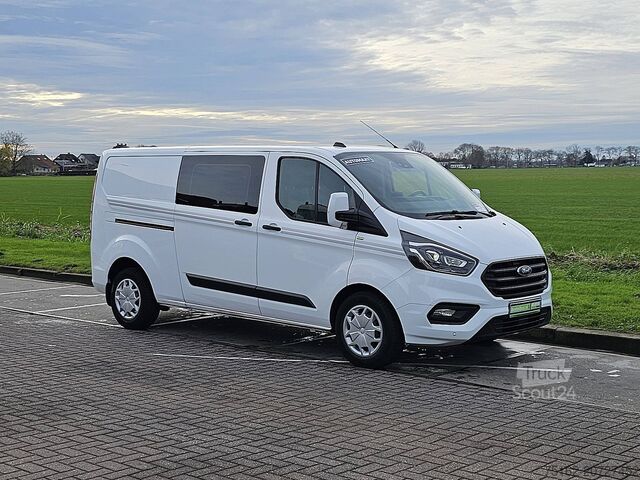Bestelauto FORD TRANSIT CUSTOM 2.0 L2H1 Dub.- Cab. Navi