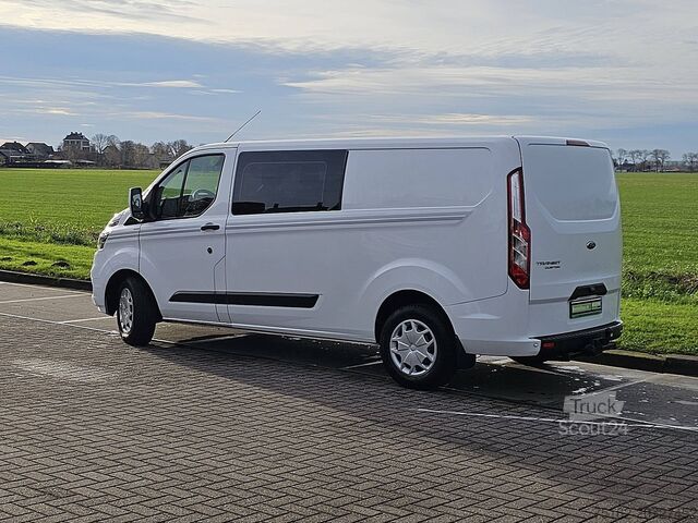 Bestelauto FORD TRANSIT CUSTOM 2.0 L2H1 Dub.- Cab. Navi