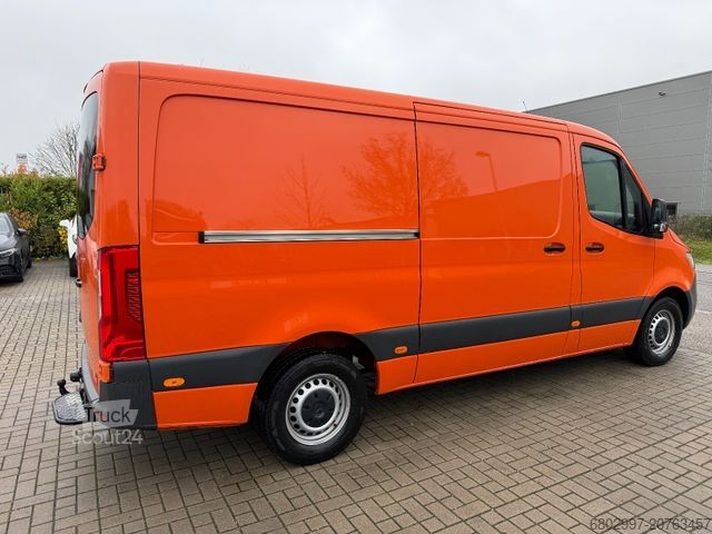 Kastenwagen MERCEDES-BENZ Sprinter 316 CDI Kasten/3-Sitze/AHK 2,8/L2H1