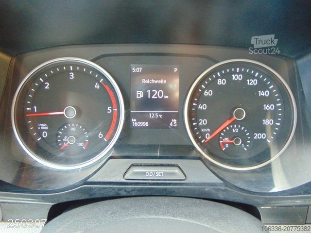 فان بسقف مرتفع VOLKSWAGEN CRAFTER Maxi 2.0TDI DSG KLIMA*REGALSYSTEM*KAMERA