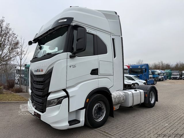 Standardni vlačilec IVECO S-Way 480/Intarder/2xTank/Navi/EURO6D