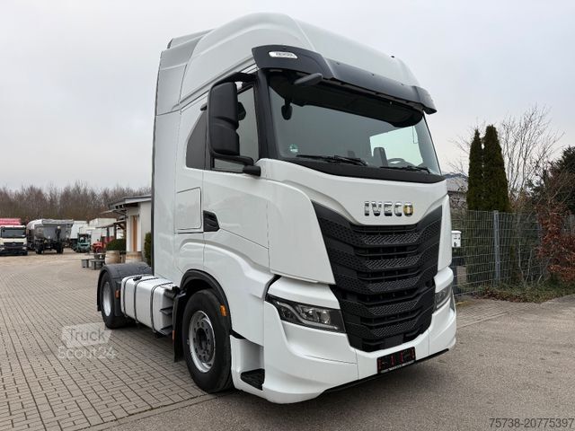 Standardni vlačilec IVECO S-Way 480/Intarder/2xTank/Navi/EURO6D