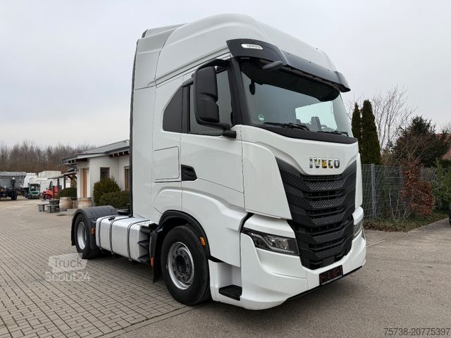 Standardni vlačilec IVECO S-Way 480/Intarder/2xTank/Navi/EURO6D