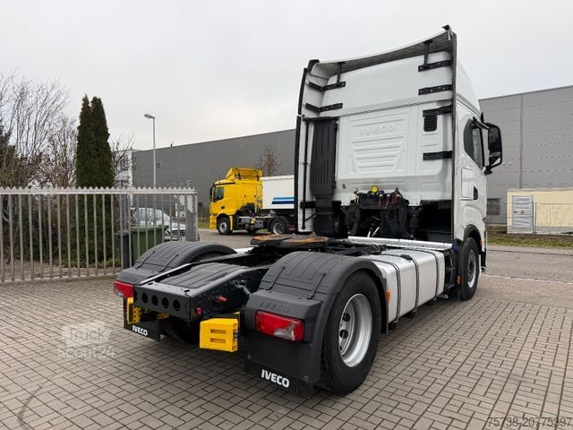 Standardni vlačilec IVECO S-Way 480/Intarder/2xTank/Navi/EURO6D