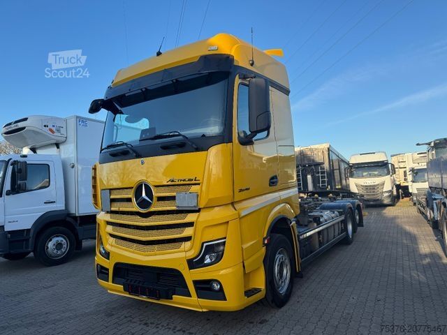 Maināms virsbūves kravas automobilis MERCEDES-BENZ ACTROS L 2548 SDG Aufbau AHK