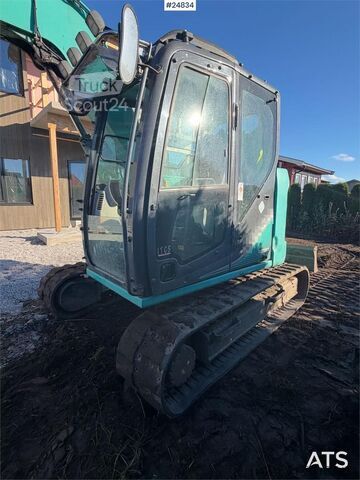  Kobelco SK75SR-3E Tracked excavator – tiltrotator and 2 bu