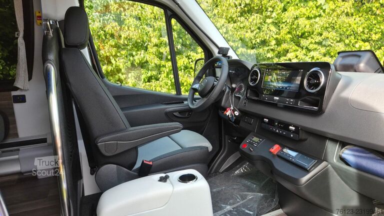 Minibus MERCEDES-BENZ Sprinter 519 Sunset Ferqui Lagerfahrzeug
