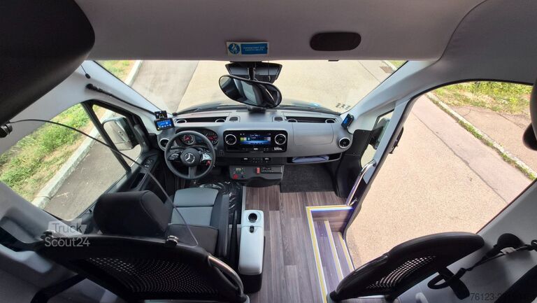 Minibus MERCEDES-BENZ Sprinter 519 Sunset Ferqui Lagerfahrzeug