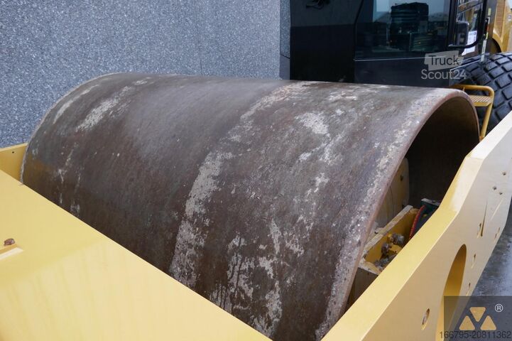Rullo a tamburo singolo Caterpillar CS68B