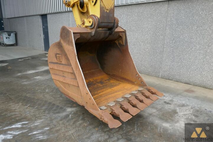 гусеничний екскаватор Caterpillar 336