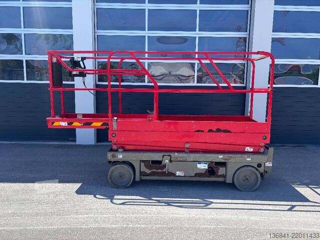 Sakselevator Haulotte Compact 8 - 8,2m Elektro Scherenarbeitsbühne