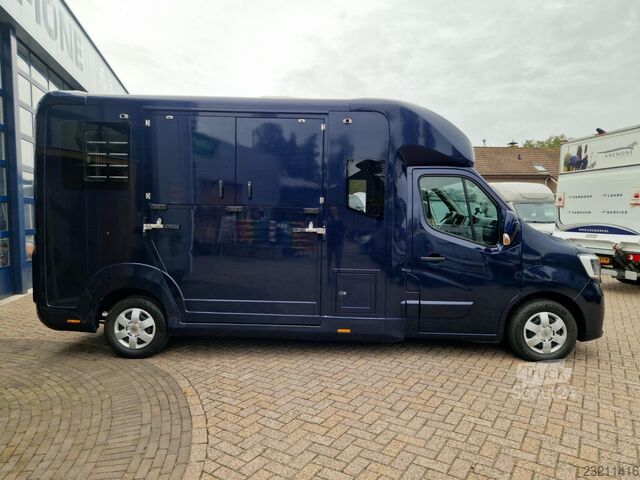 Renault Master Automaat STX S5 met Airco bij de paarden...