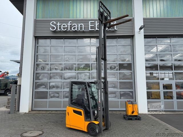 Stivuitor frontal JUNGHEINRICH EFG 215 / Triplex: 4.25m! / SS / nur 3.298h!