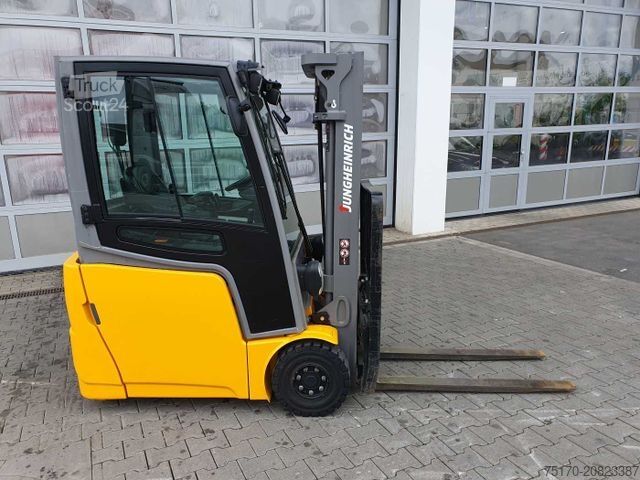 Stivuitor frontal JUNGHEINRICH EFG 215 / Triplex: 4.25m! / SS /  4.297h!
