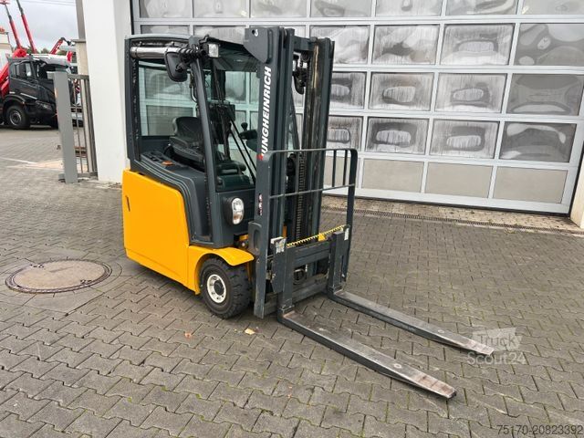 Stivuitor frontal JUNGHEINRICH EFG 215 / Triplex: 4.25m! / SS / 1.285h / 2021