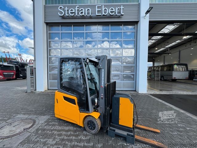 Stivuitor frontal JUNGHEINRICH EFG 215 / Triplex: 4.25m! / SS / nur 3.092h!