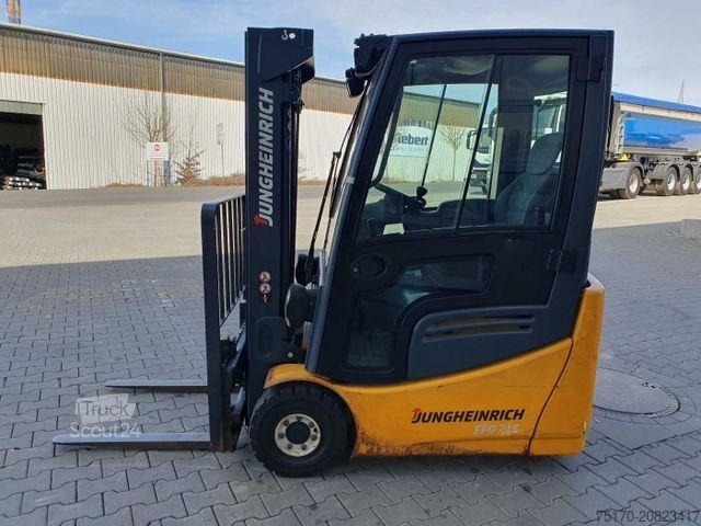 Stivuitor frontal JUNGHEINRICH EFG 215 / Triplex: 4.35m! / SS / nur 2.054h!