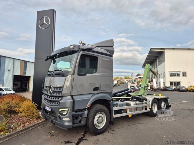 Camion scarrabile MERCEDES-BENZ Arocs 2551 L 6x2/4-4 HAD HIAB ULT21S56 AHK