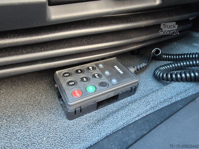 Camion cu platformă MAN TGS 26.470 6x2-4 LL Baustoff Palfinger PK20.501L