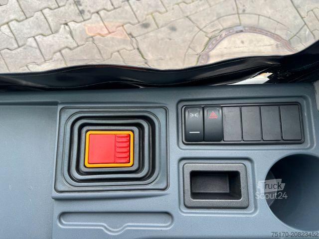 Stivuitor frontal JUNGHEINRICH EFG 215 / Triplex: 4.25m! / SS / 4.168h / 2024