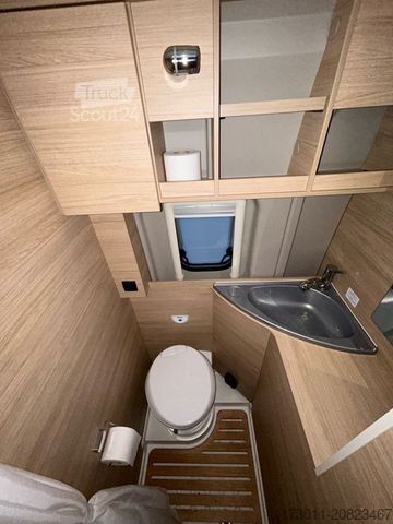 Autorulotă ROADCAR R 601 mit 4 Schlafplätzen SUPER PREIS !!!