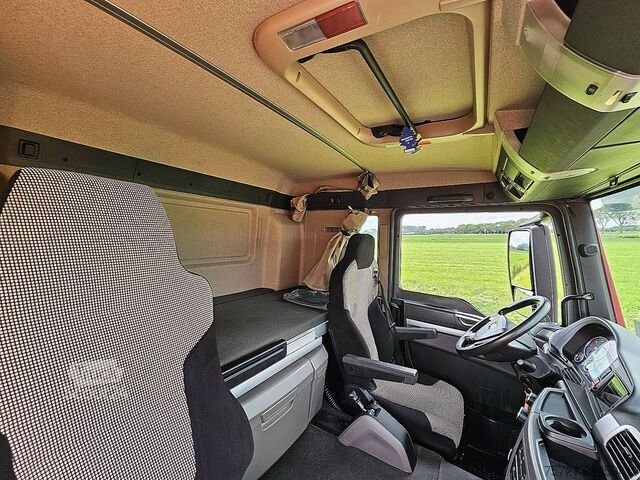 Alusta ja ohjaamo MAN 26.500 TGX 6x2*4