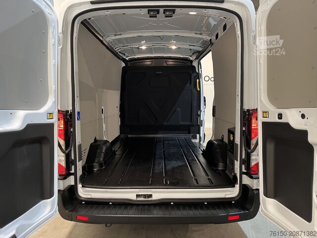 Skåpbil Ford E-Transit 350 L2H2 Trend 68 kWh / 100% Elektris...