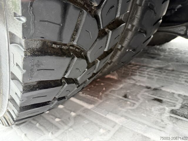 Autokran Volvo FM410 8X4 Kipper mit Kran HIAB 244-5