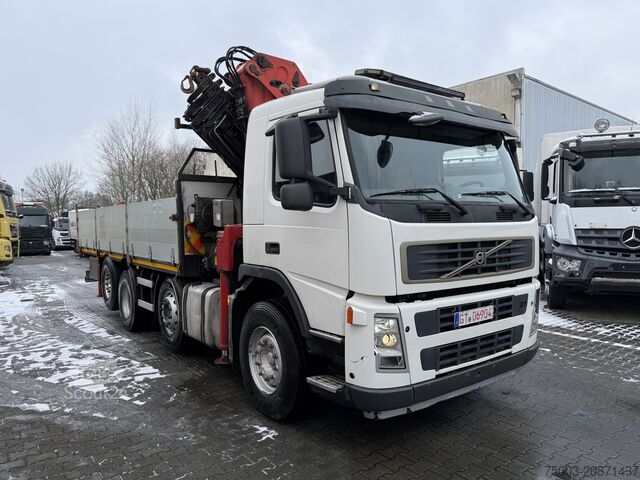 Flatbed truck Volvo FM 380 8X2 Palfinger 35000 bis 25 Meter