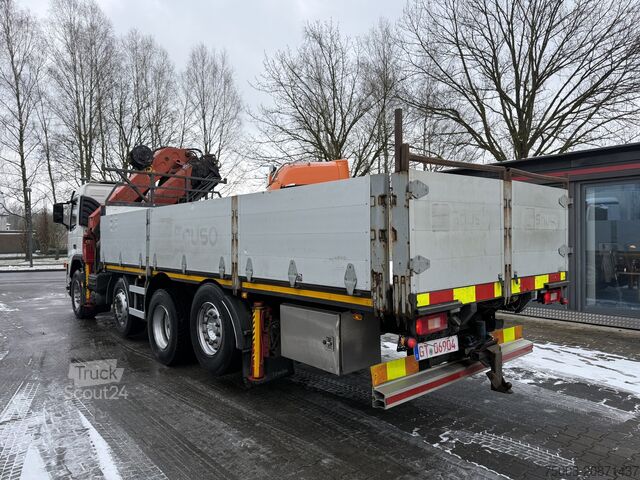 Flatbed truck Volvo FM 380 8X2 Palfinger 35000 bis 25 Meter