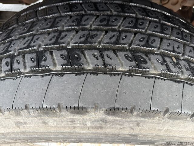 Flatbed truck Volvo FM 380 8X2 Palfinger 35000 bis 25 Meter