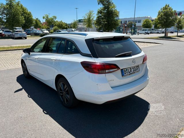 Minibuss OPEL Astra 1.4 Turbo Sports Tourer/LED/Kamera/Klima
