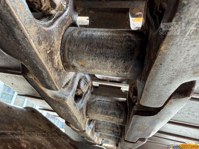 Tela-alustainen kaivinkone LIEBHERR R920 Compact LC Kettenbagger