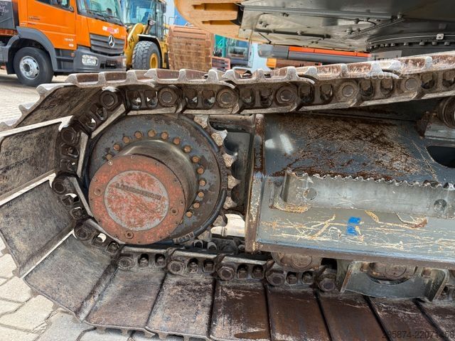 Tela-alustainen kaivinkone LIEBHERR R920 Compact LC Kettenbagger