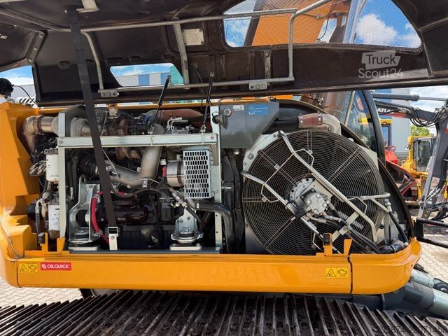Tela-alustainen kaivinkone LIEBHERR R920 Compact LC Kettenbagger