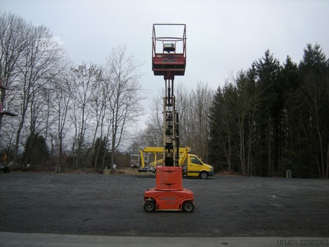 Piattaforma a colonna verticale JLG Toucan 1010