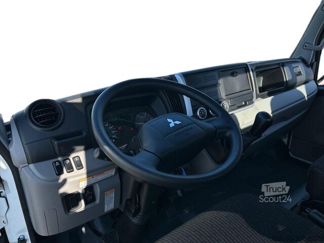 Šasija za zamenu MERCEDES - VEICOLI 3C13/25 TF1 MY22 Cab Sing Com