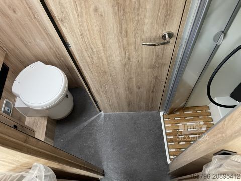 Félintegrált lakóautó Eura Mobil Profila T 726 EF 170 PS * 4,5 t * Automatik