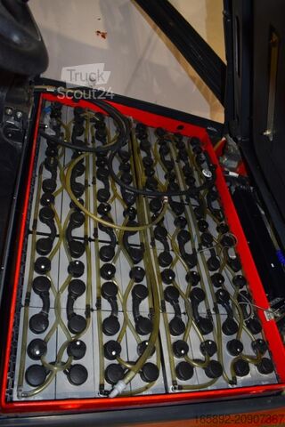 Motostivuitor Linde E 30/600 H 387