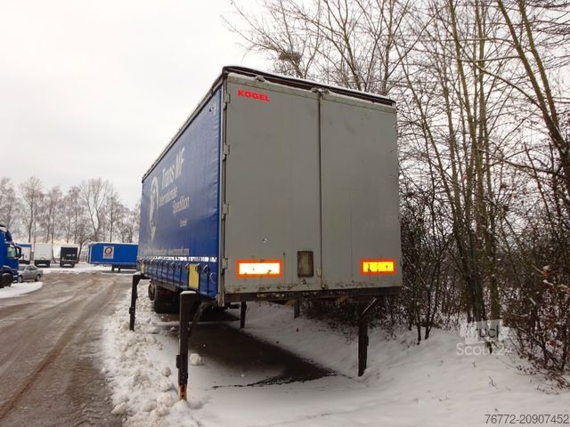 Samochód ciężarowy z plandeką typu platforma Kögel ENCO Edscha