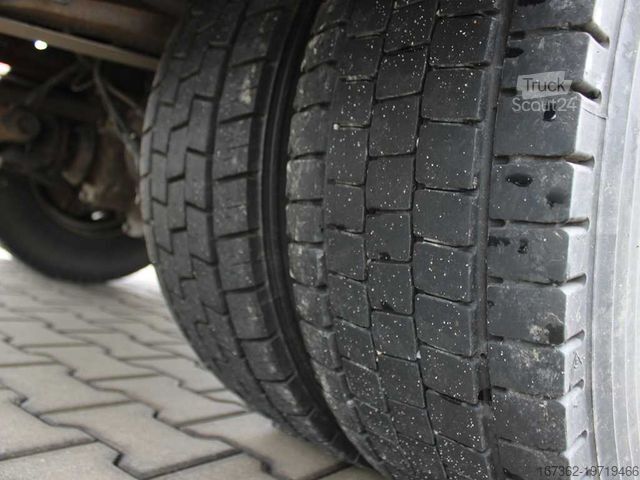 Φορτηγό πλατφόρμα με μουσαμά IVECO EUROCARGO 120EL22, EURO 5