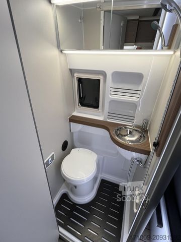 Kastenwagen Wohnmobil / Campervan WESTFALIA Columbus 600 D 140 PS 8G Zusatzbett Solar ACC