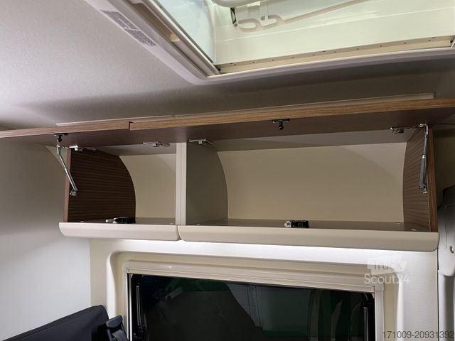 Kastenwagen Wohnmobil / Campervan WESTFALIA Columbus 600 D 140 PS 8G Zusatzbett Solar ACC