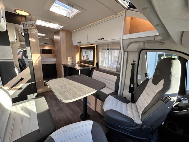 Autorulotă semi-integrată SUNLIGHT Adventure T 69LC 8G Combi 6E SAT TV Heckstützen